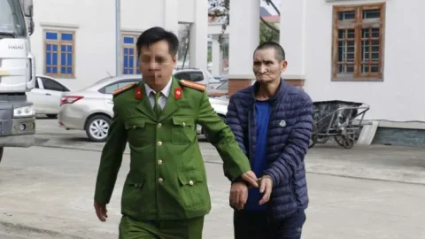 Thay tên đổi họ trốn truy nã hơn 20 năm tại Lào