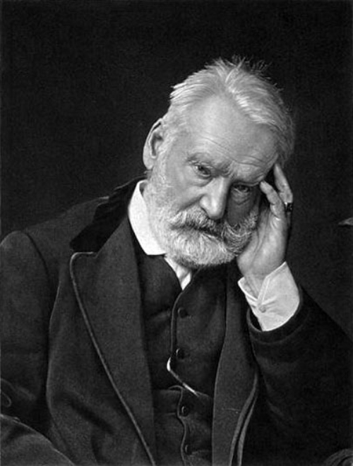Jean Valjean là nhân vật chính trong tác phẩm nào của đại văn hào Victor Hugo?