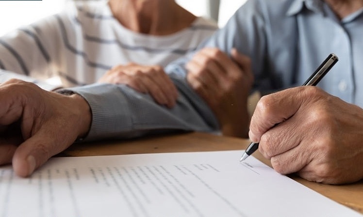 Vợ Có Quyền Thừa Kế Tài Sản Riêng Của Chồng Đã Chết Không?